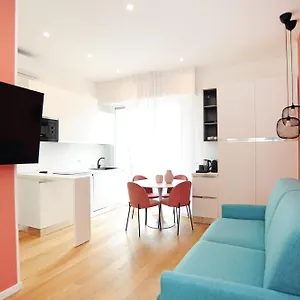 https://apt-san-giusto.italymilanhotels.net